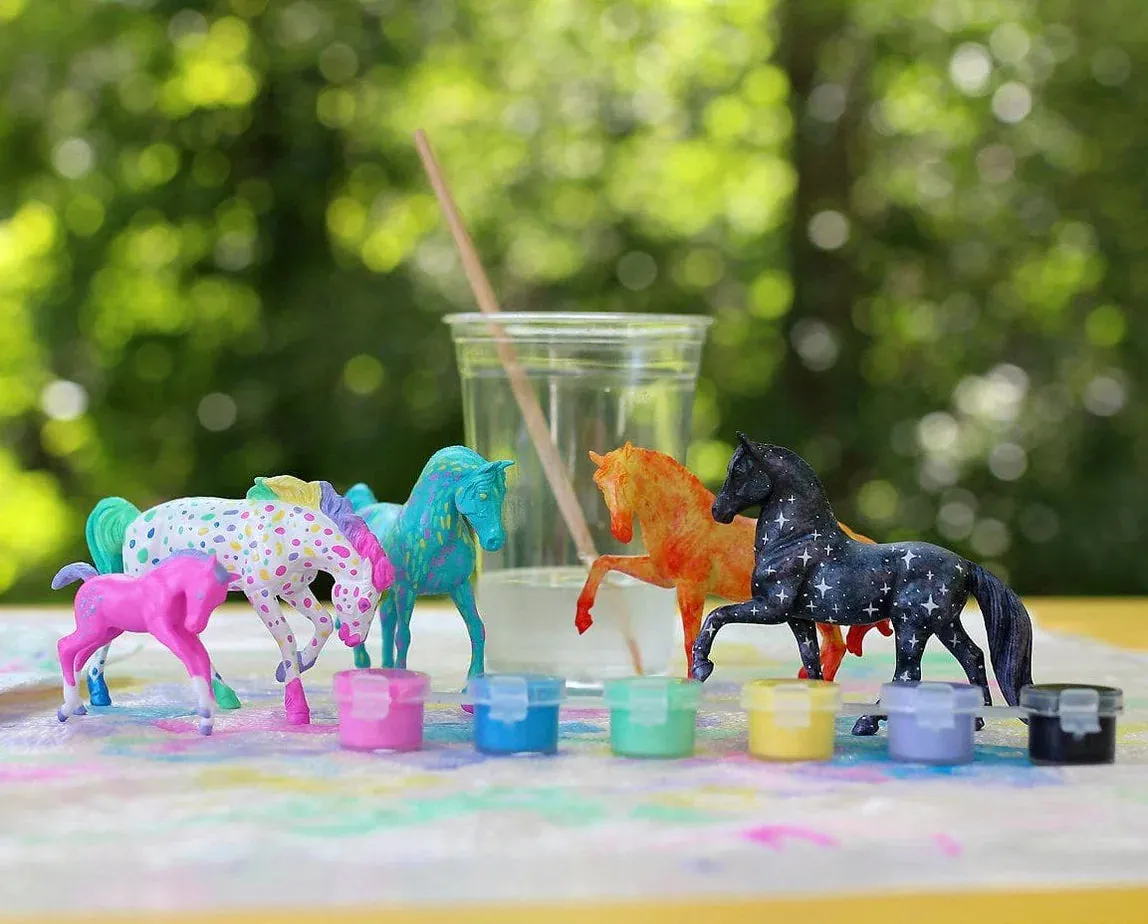 Breyer Activity Fantasy Horse Paint & Play Kit - TBA4235